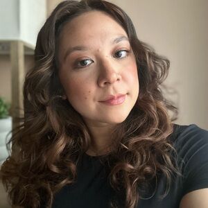 Meet your Posher, Romina